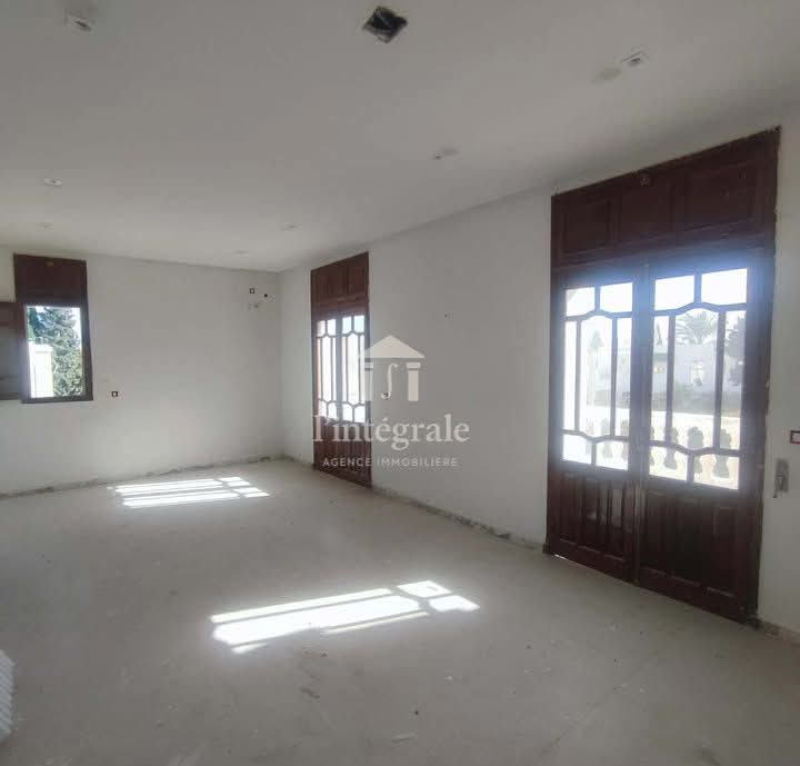 Ariana Ville&nbsp;El Menzah 5&nbsp;Location&nbsp;Maisons&nbsp;Grande villa bureautique � menzah5