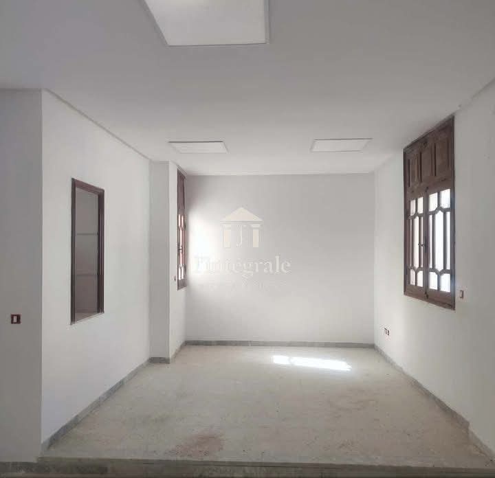 Ariana Ville&nbsp;El Menzah 5&nbsp;Location&nbsp;Maisons&nbsp;Grande villa bureautique � menzah5