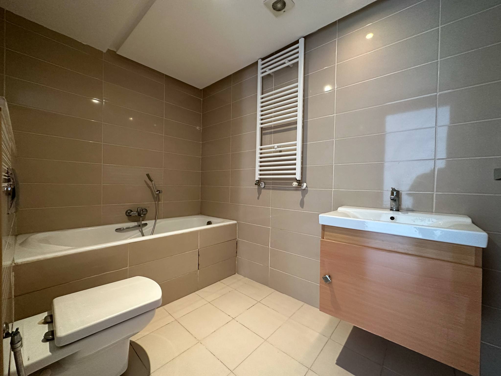 Raoued&nbsp;Cite Ennkhilet&nbsp;Vente&nbsp;Appart. 2 pi�ces&nbsp;Appart s1 haut standing � enkhilet ariana