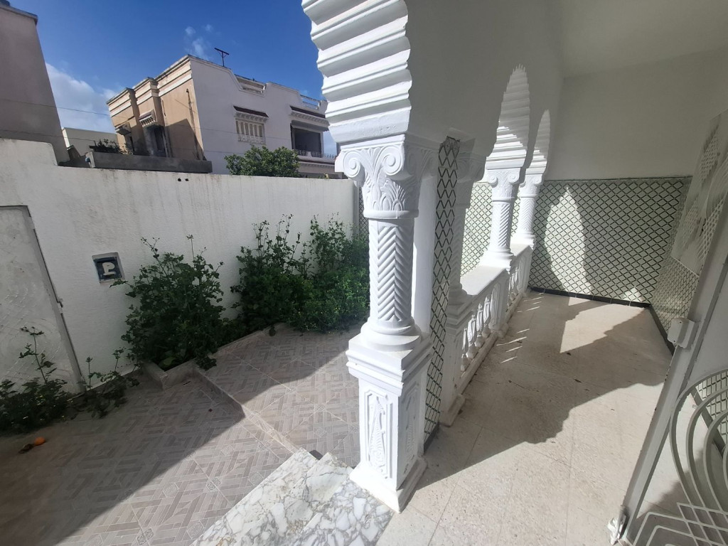 El Mourouj&nbsp;Cite El Mourouj 3 Bis&nbsp;Vente&nbsp;Maisons&nbsp;Villa 6 ch mourouj 4