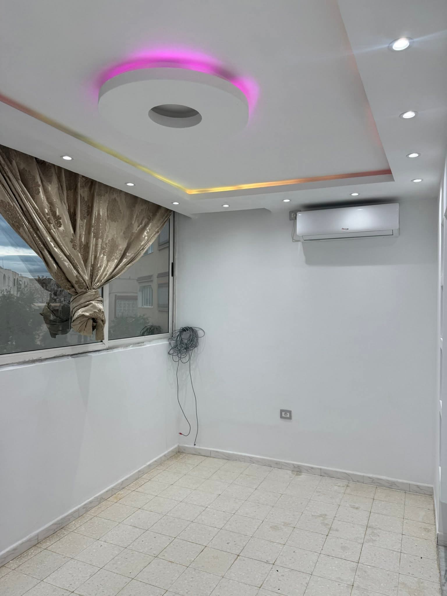 El Mourouj&nbsp;El Mourouj&nbsp;Location&nbsp;Appart. 3 pi�ces&nbsp;Etgar de villa ind�pendant m 1