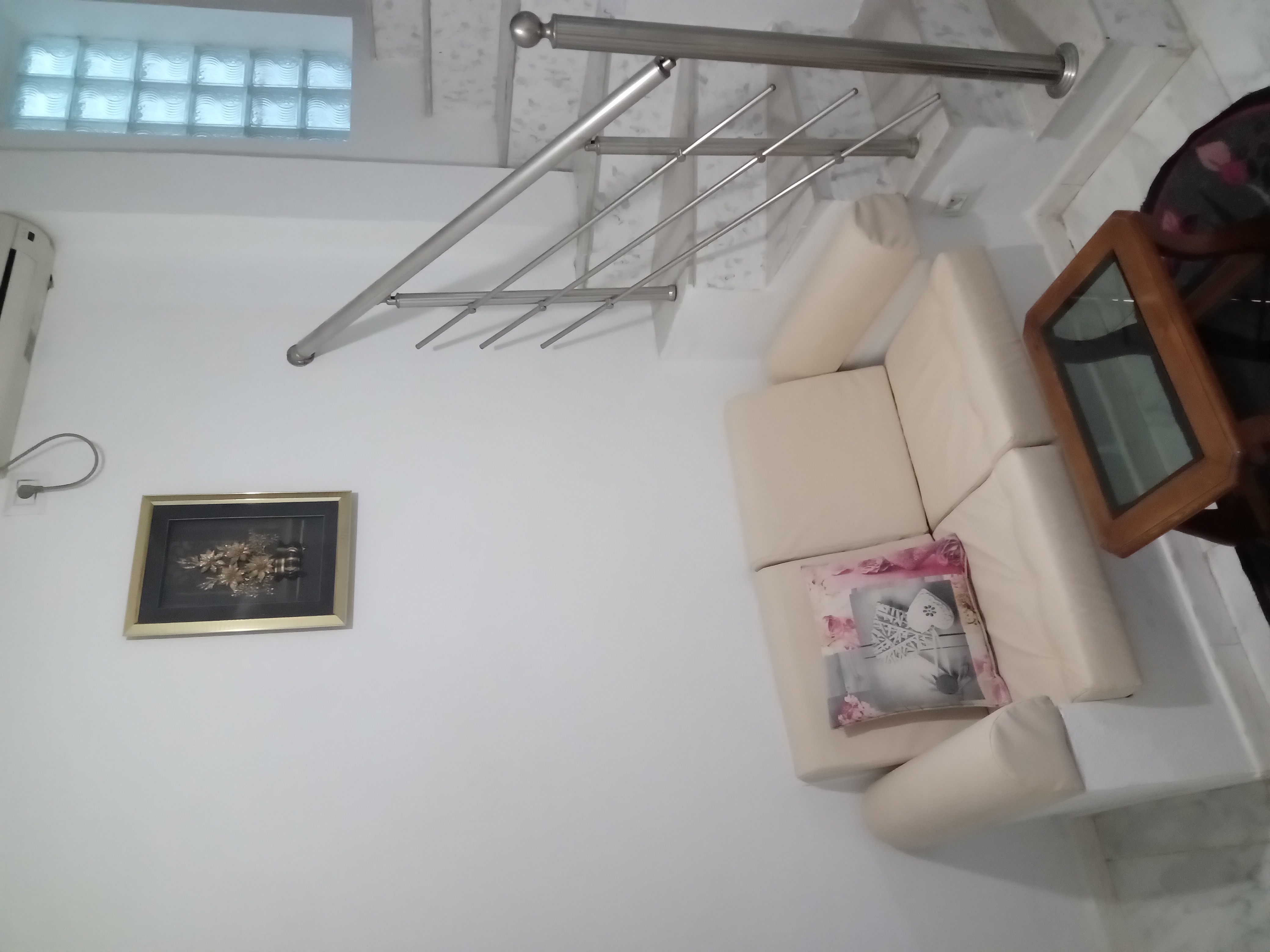 Bab Souika&nbsp;Bab El Assel&nbsp;Location&nbsp;Appart. 1 pi�ce&nbsp;S0 neuf meubl�