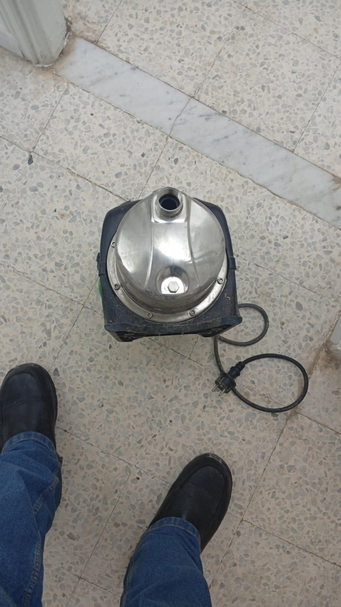 Mannouba&nbsp;La Mannouba&nbsp;Outils electriques&nbsp;Autre&nbsp;Pompe �lectrique bonne occasion