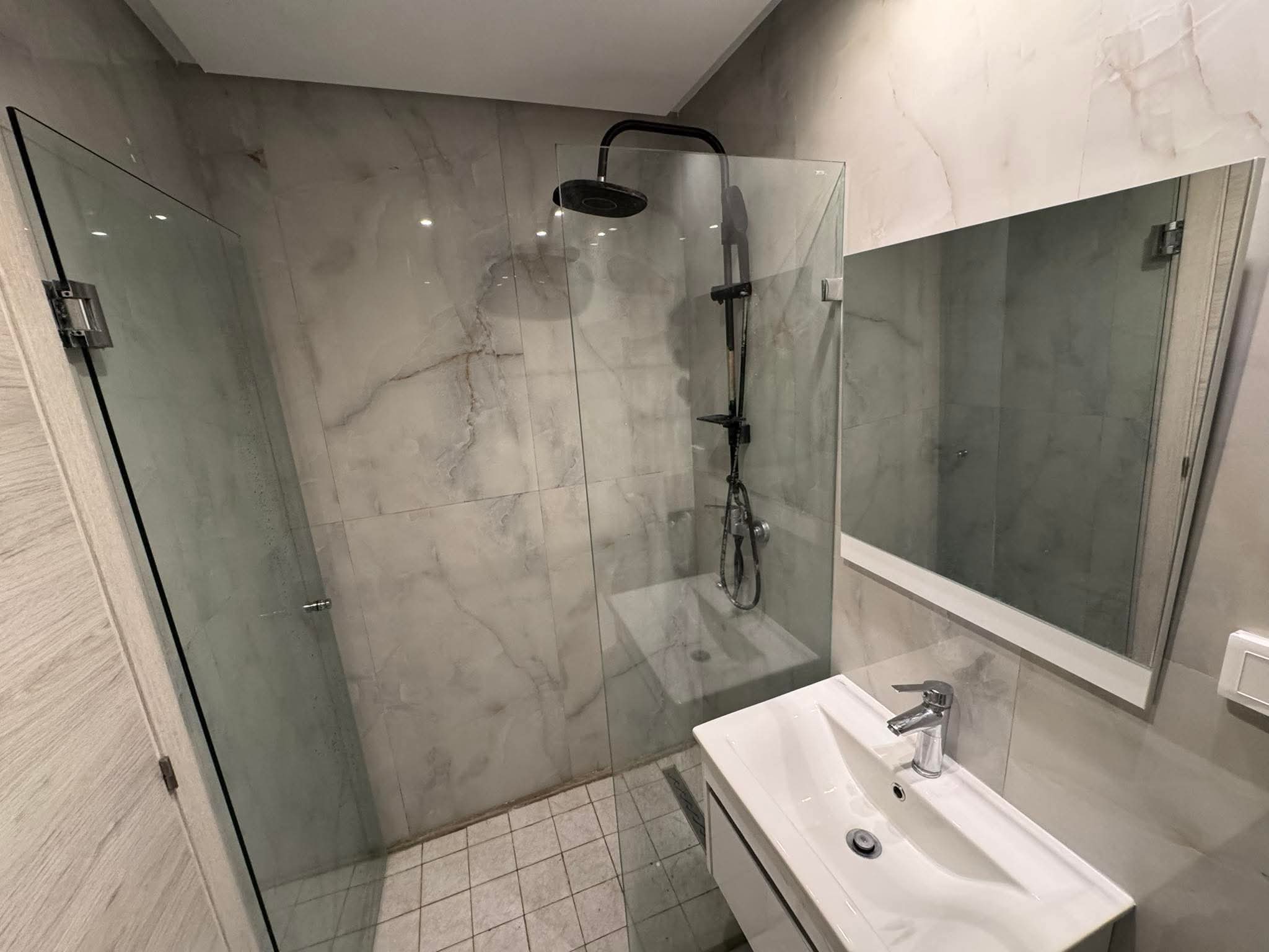 Ariana Ville&nbsp;Cite Ennasr 2&nbsp;Location&nbsp;Appart. 3 pi�ces&nbsp;S2 de hst  1600 d ennasr 2