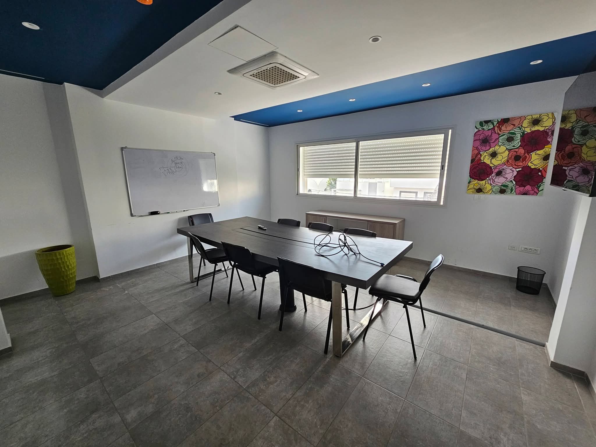 Ariana Ville&nbsp;El Menzah 5&nbsp;Bureaux & Commerces&nbsp;Bureau&nbsp;Plateau des bureaux prenuium 7000d menzahv5