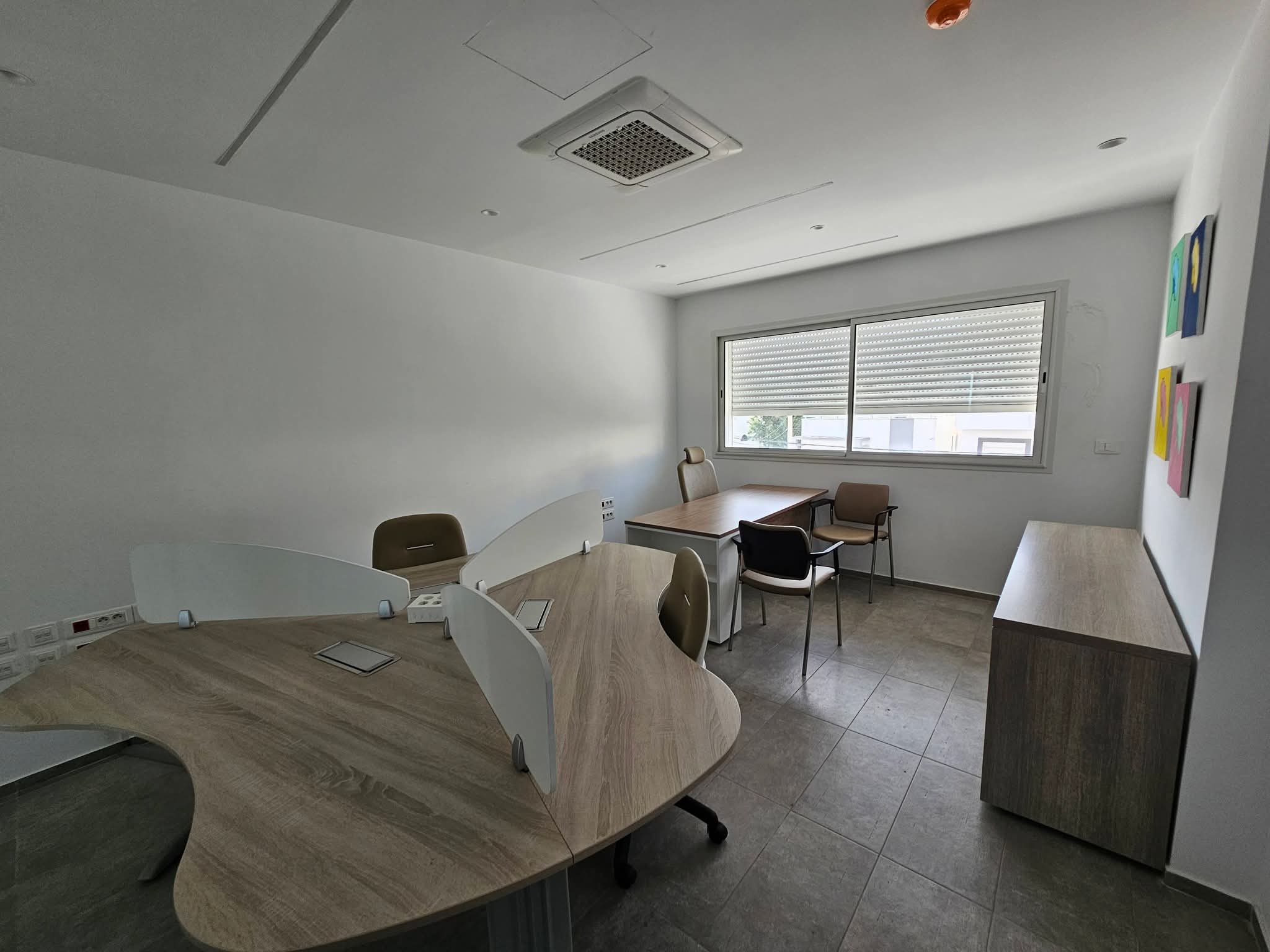 Ariana Ville&nbsp;El Menzah 5&nbsp;Bureaux & Commerces&nbsp;Bureau&nbsp;Plateau des bureaux prenuium 7000d menzahv5