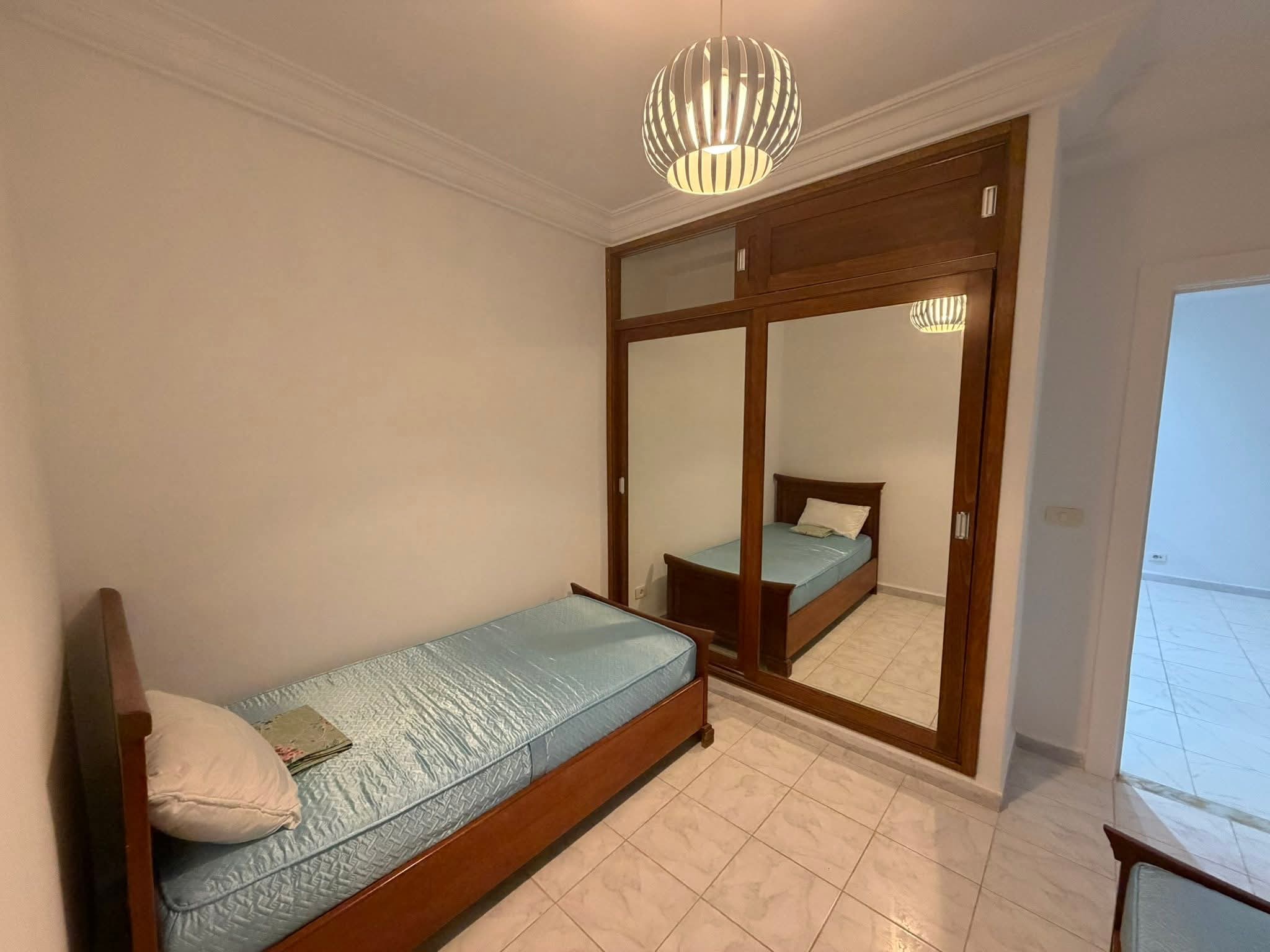 Ariana Ville&nbsp;Cite Ennasr 2&nbsp;Location&nbsp;Appart. 3 pi�ces&nbsp;Rdc de villa s2 1450 d ennasr 2