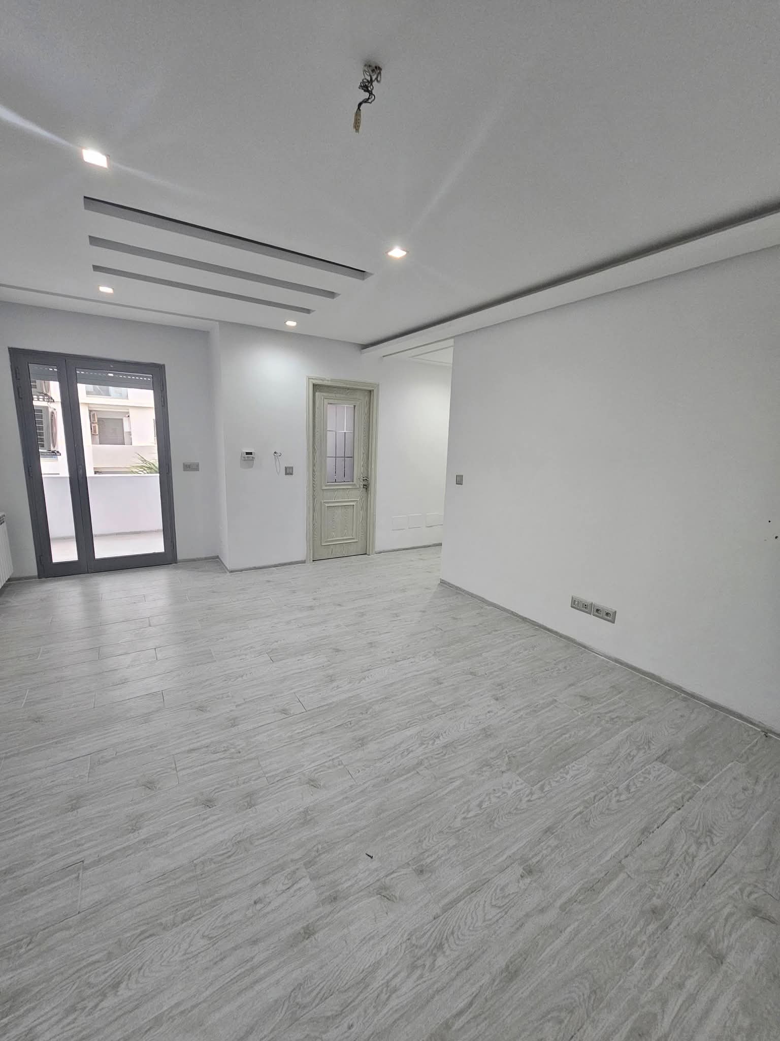 El Menzah&nbsp;El Menzah 9&nbsp;Location&nbsp;Appart. 2 pi�ces&nbsp;S1 hst 1200 d menzah 9c