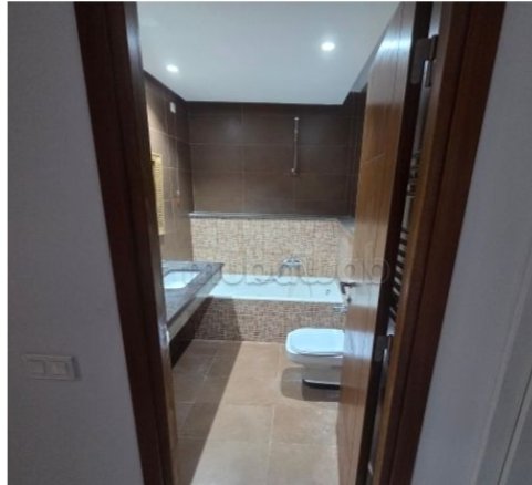 Ariana Ville&nbsp;Cite Ennasr 2&nbsp;Location&nbsp;Appart. 5 pi�ces+&nbsp;S4 2800 d ennasr 2