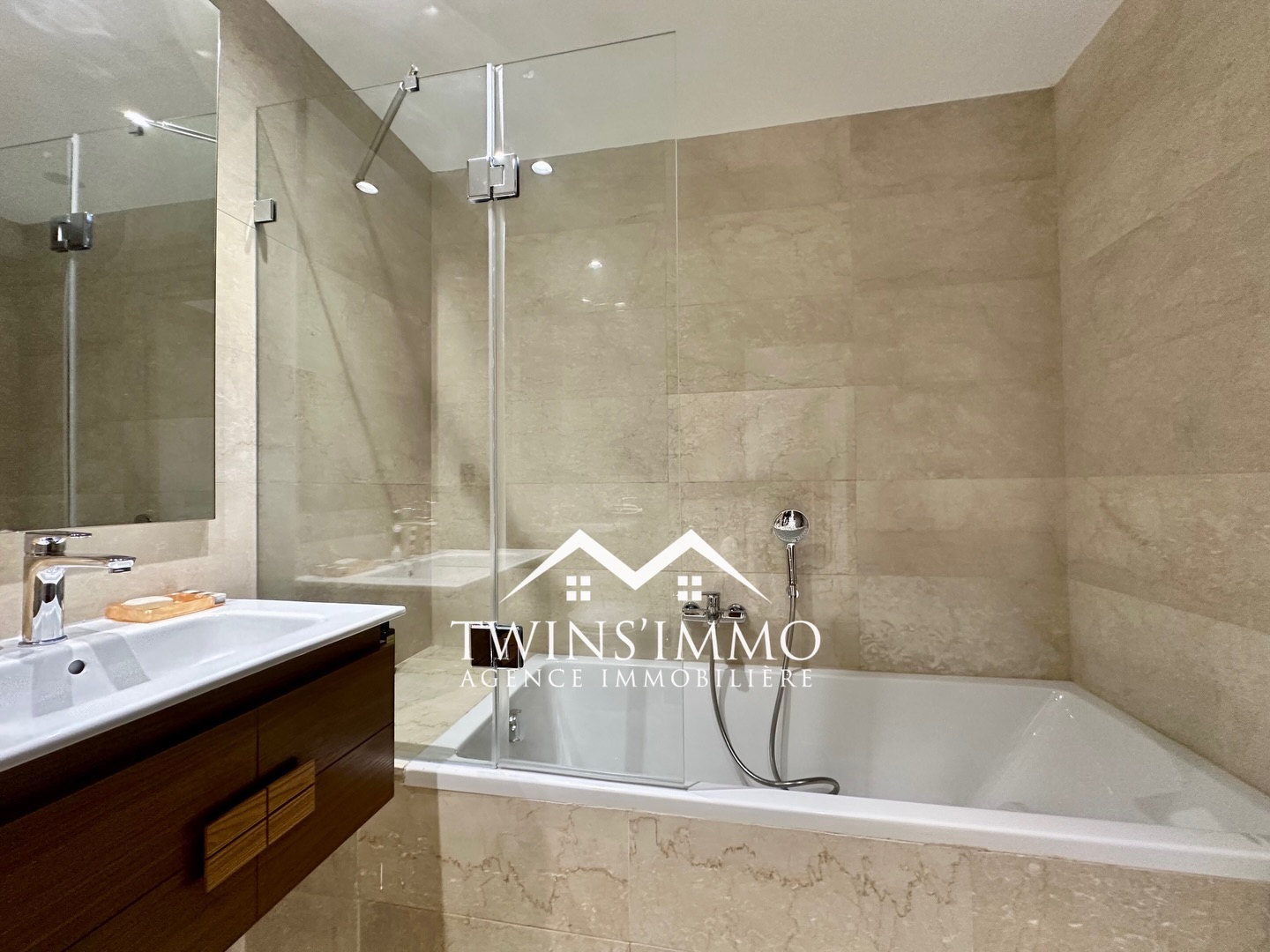 Ain Zaghouan&nbsp;Jardins de Carthage&nbsp;Location&nbsp;Appart. 2 pi�ces&nbsp;Appartement s2 neuf meubl� aux jardins de carthage