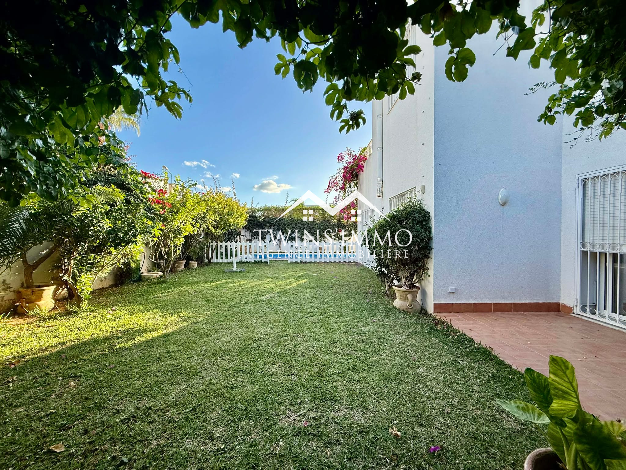 La Marsa&nbsp;Gammart&nbsp;Location&nbsp;Maisons&nbsp;Villa avec jardin et piscine � gammarth