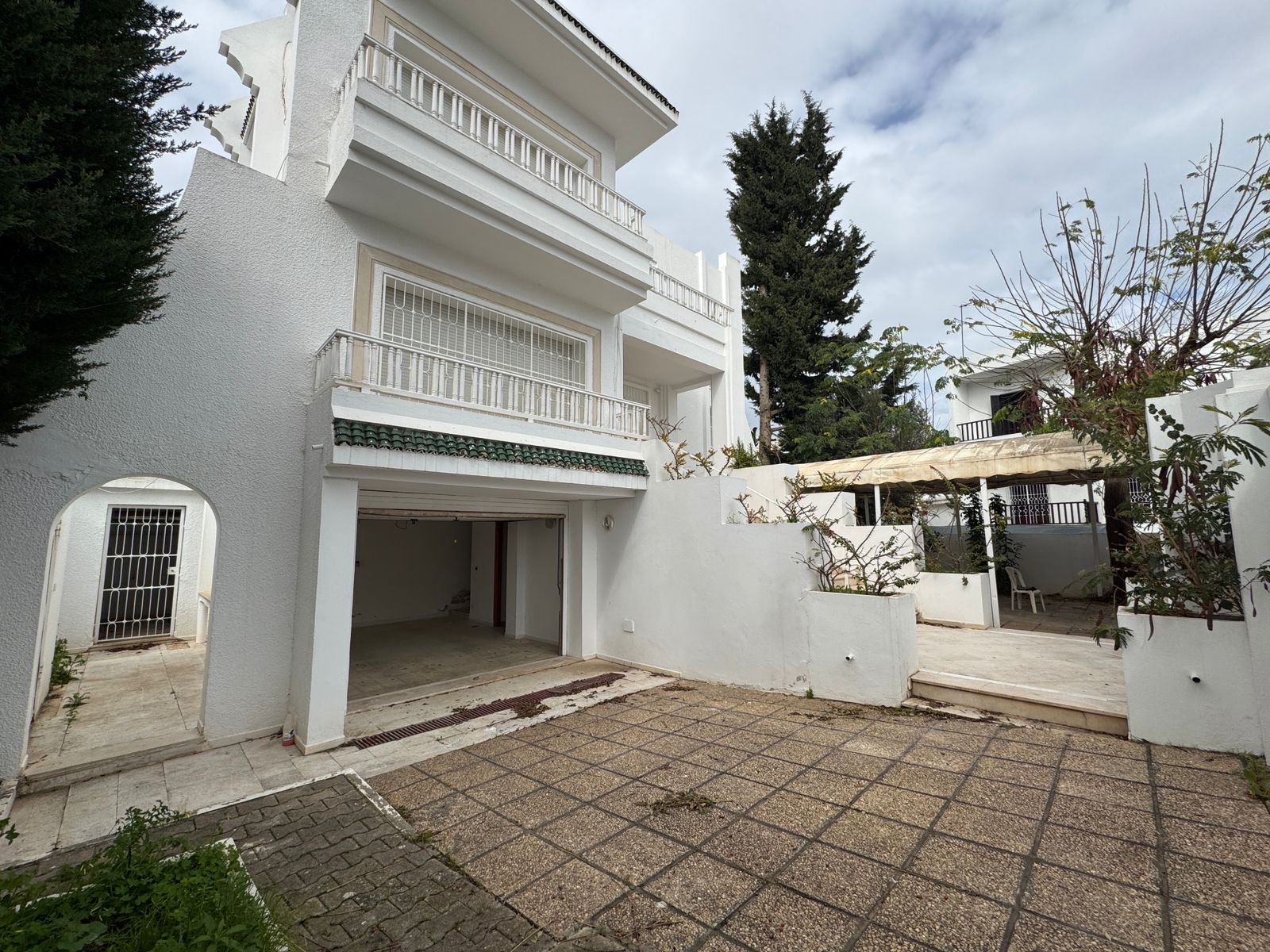 El Menzah&nbsp;El Menzah 9&nbsp;Location&nbsp;Maisons&nbsp;Villa � usage habitation ou bureautique � menzah 9