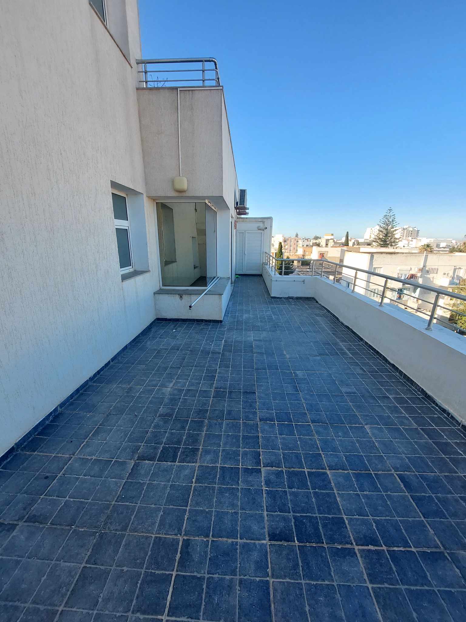La Goulette&nbsp;Kheireddine&nbsp;Location&nbsp;Appart. 2 pi�ces&nbsp;S plus 2 avec terrasse la goulette