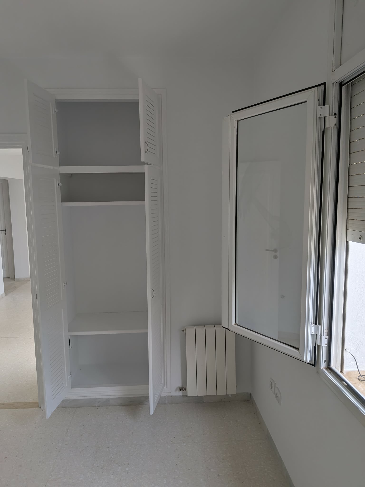Mnihla&nbsp;Jardins d'el Menzah&nbsp;Location&nbsp;Appart. 3 pi�ces&nbsp;Appartement au rez de jardin d'une villa