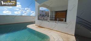 La Marsa&nbsp;El Aouina&nbsp;Vente&nbsp;Maisons&nbsp;A  villa hstanding avec piscine  ref139a