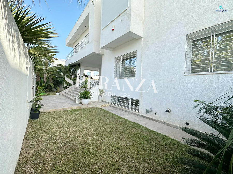 Nabeul&nbsp;Nabeul&nbsp;Location&nbsp;Appart. 5 pi�ces+&nbsp;Villa les vagues