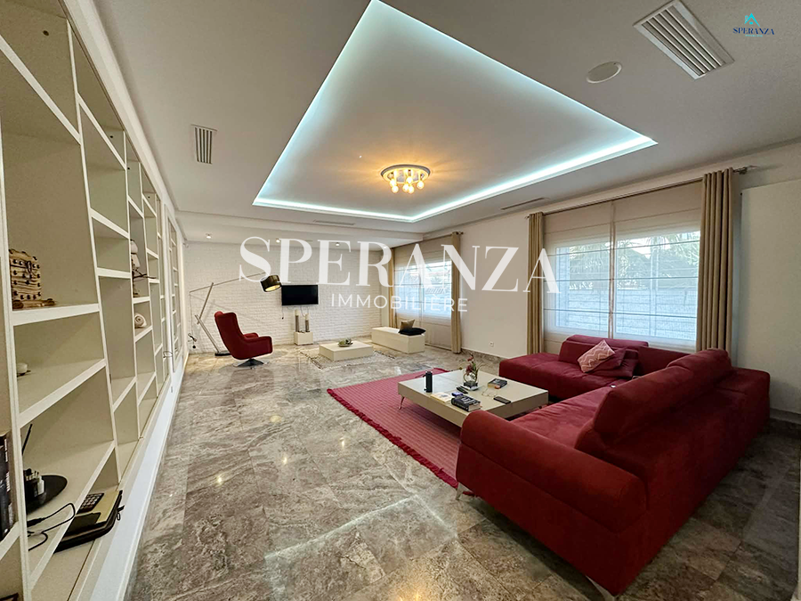 Nabeul&nbsp;Nabeul&nbsp;Location&nbsp;Appart. 5 pi�ces+&nbsp;Villa les vagues