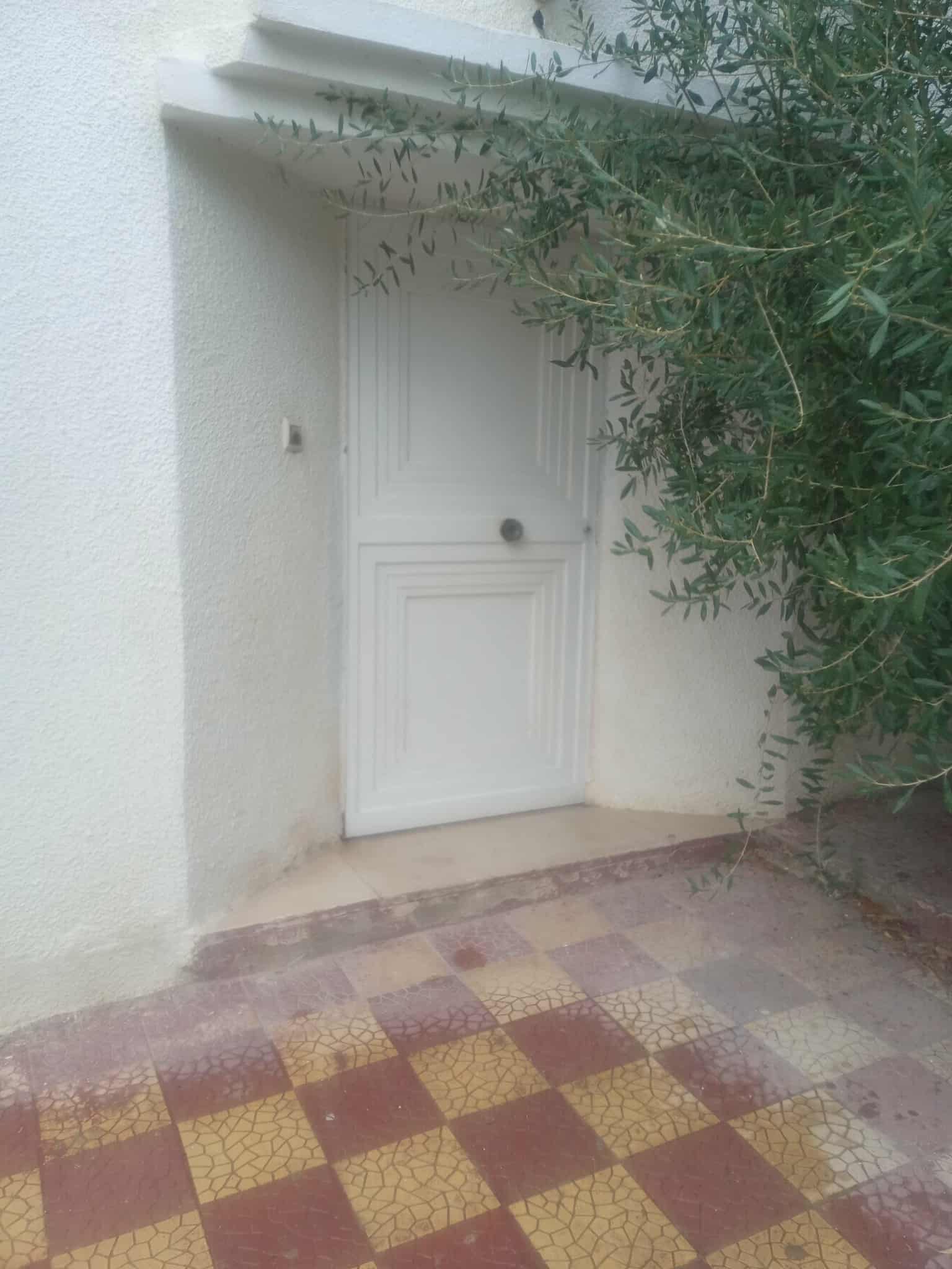 Ariana Ville&nbsp;Cite Ennasr 2&nbsp;Location&nbsp;Appart. 3 pi�ces&nbsp;Jolie studio meubl�e