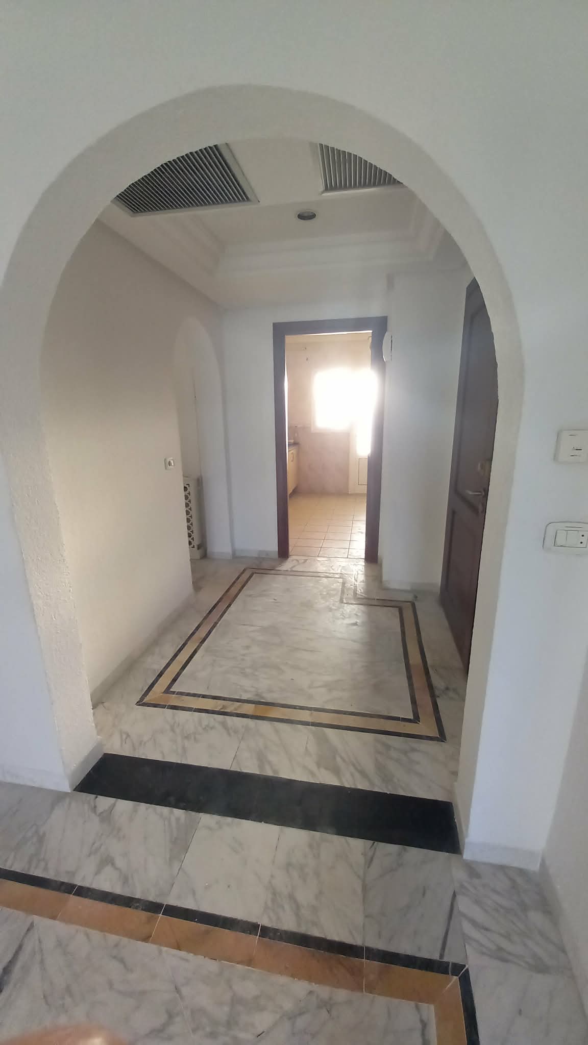 Cite El Khadra&nbsp;Zone urbaine nord&nbsp;Location&nbsp;Appart. 4 pi�ces&nbsp;Al s3 hs centre urbain