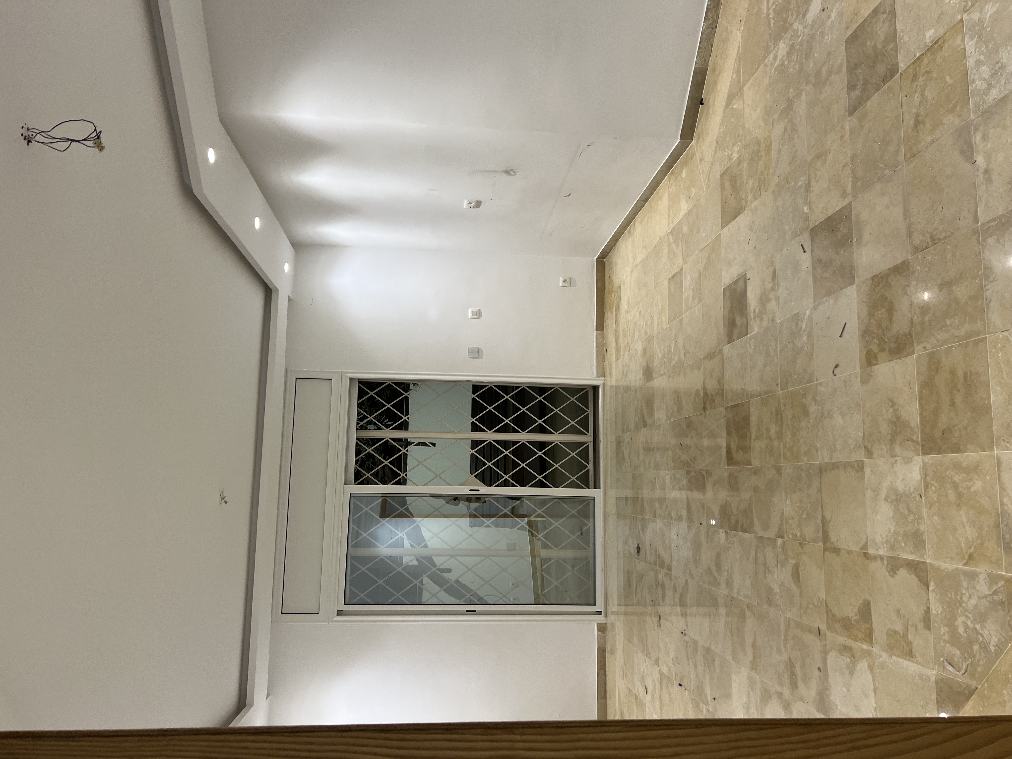 Ariana Ville&nbsp;Cite Ennasr 2&nbsp;Location&nbsp;Appart. 2 pi�ces&nbsp;S2 haut standing � cite enasser 2