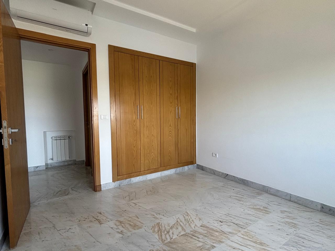 La Soukra&nbsp;La Soukra&nbsp;Location&nbsp;Appart. 3 pi�ces&nbsp;Appartement s2 de 120m2 � la soukra park