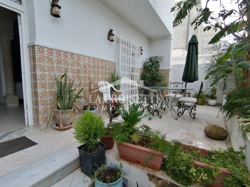 La Marsa&nbsp;Gammart&nbsp;Location&nbsp;Maisons&nbsp;Villa s4 avec terrasse � gammarth zvl1526