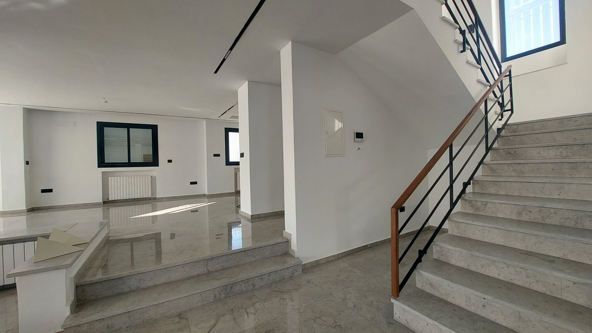 El Menzah&nbsp;Cite Caravelles&nbsp;Location&nbsp;Maisons&nbsp;Magnifique villa neuve  el manar 1