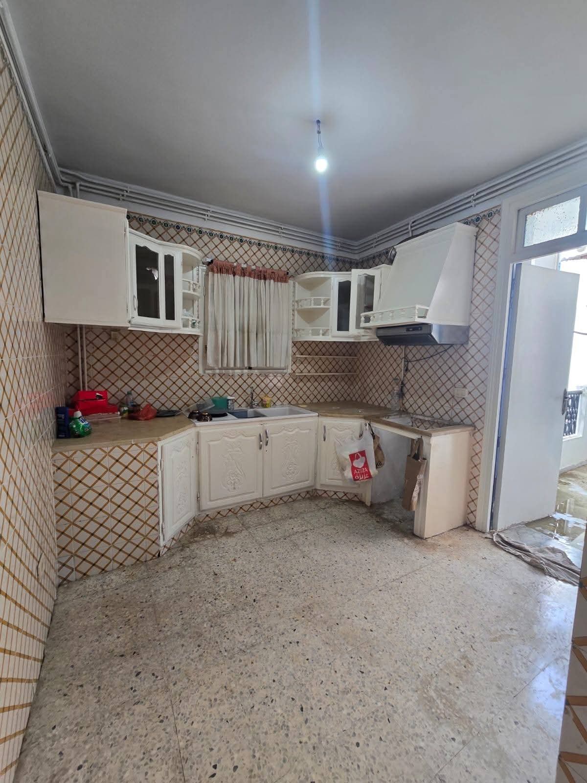 Akouda&nbsp;Chatt Meriem&nbsp;Vente&nbsp;Appart. 2 pi�ces&nbsp;Appartement s3  khezama est plein zone touristique