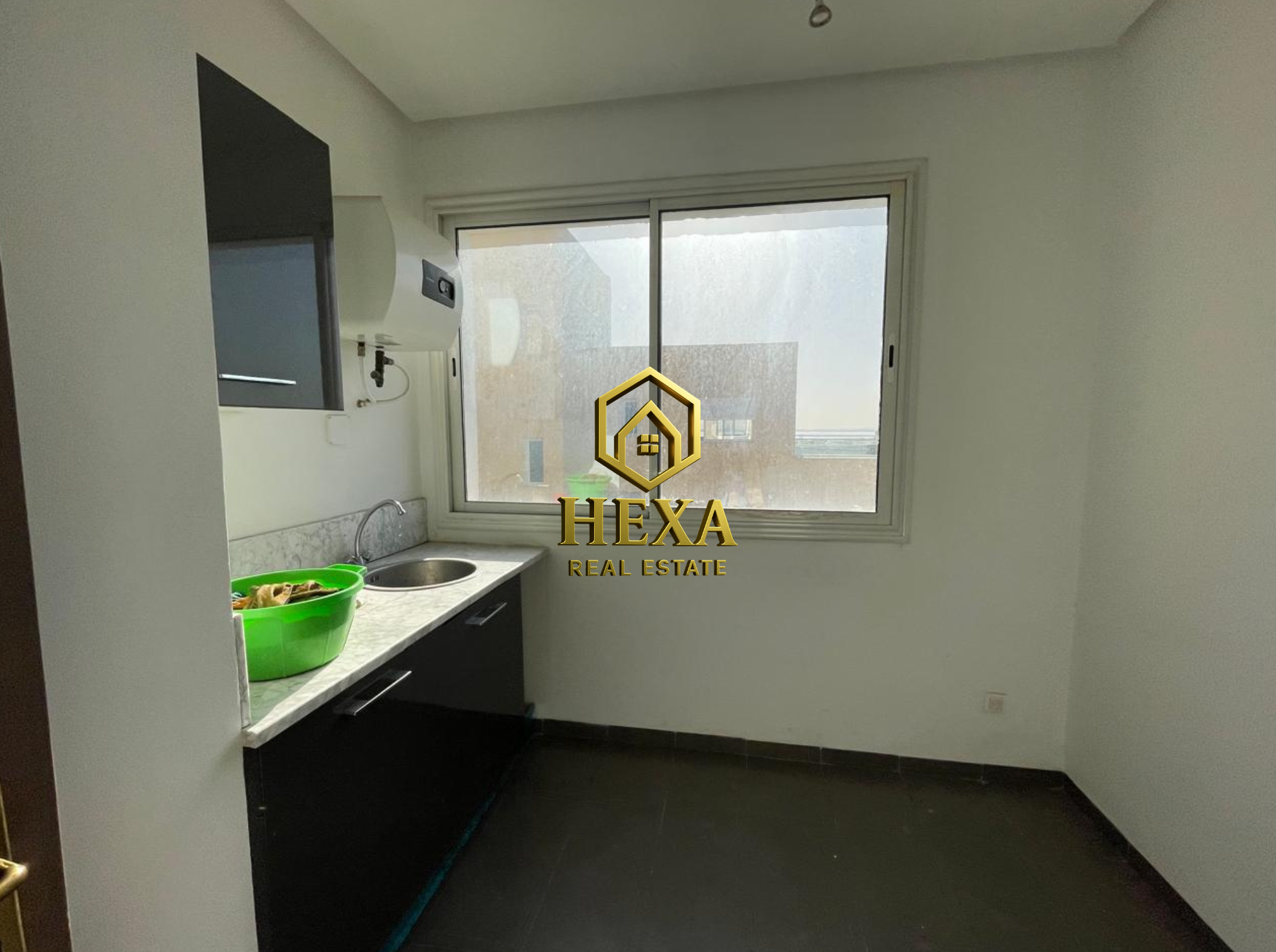 La Marsa&nbsp;Berge Du Lac&nbsp;Location&nbsp;Surfaces&nbsp;H8 � usage bureautique au lac 2