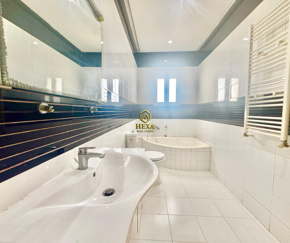 La Marsa&nbsp;Cite Du Stade&nbsp;Location&nbsp;Appart. 4 pi�ces&nbsp;Etage de villa s4 � la marsa