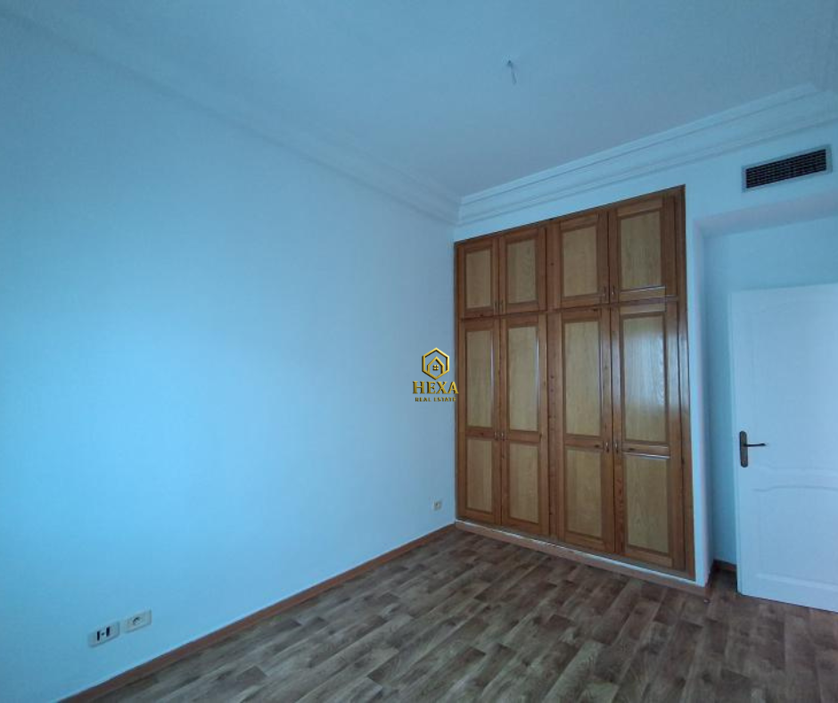 La Marsa&nbsp;Berge Du Lac&nbsp;Location&nbsp;Appart. 2 pi�ces&nbsp;Appartement s1 � usage bureautique au lac 1