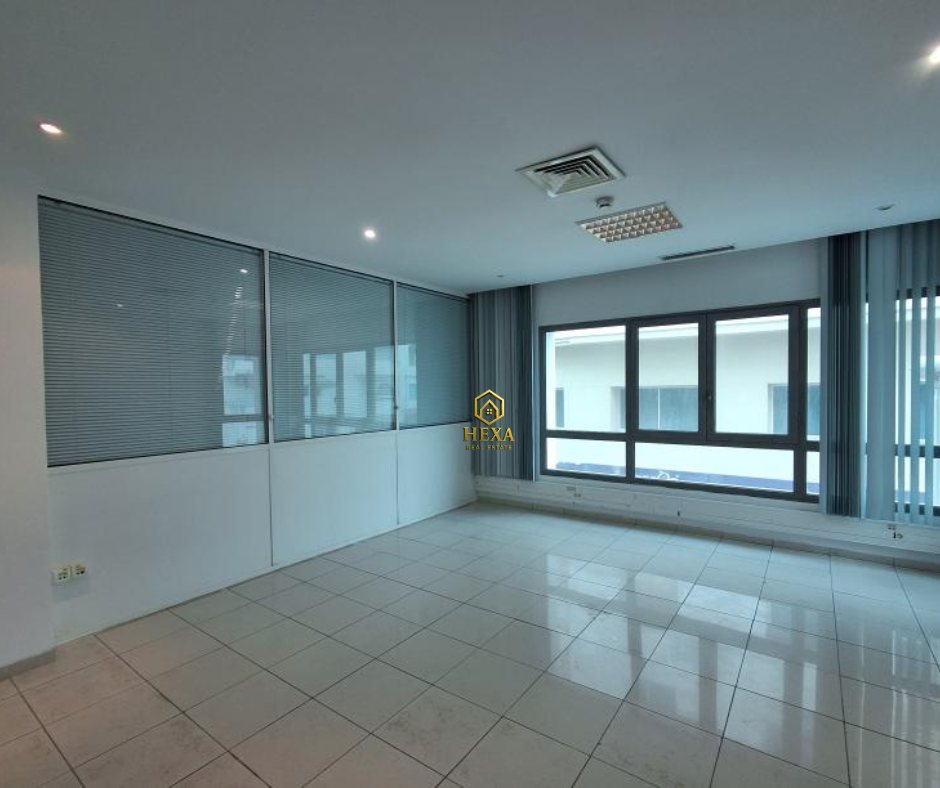 La Marsa&nbsp;Berge Du Lac&nbsp;Location&nbsp;Surfaces&nbsp;Hall 7 au lac � usage bureautique