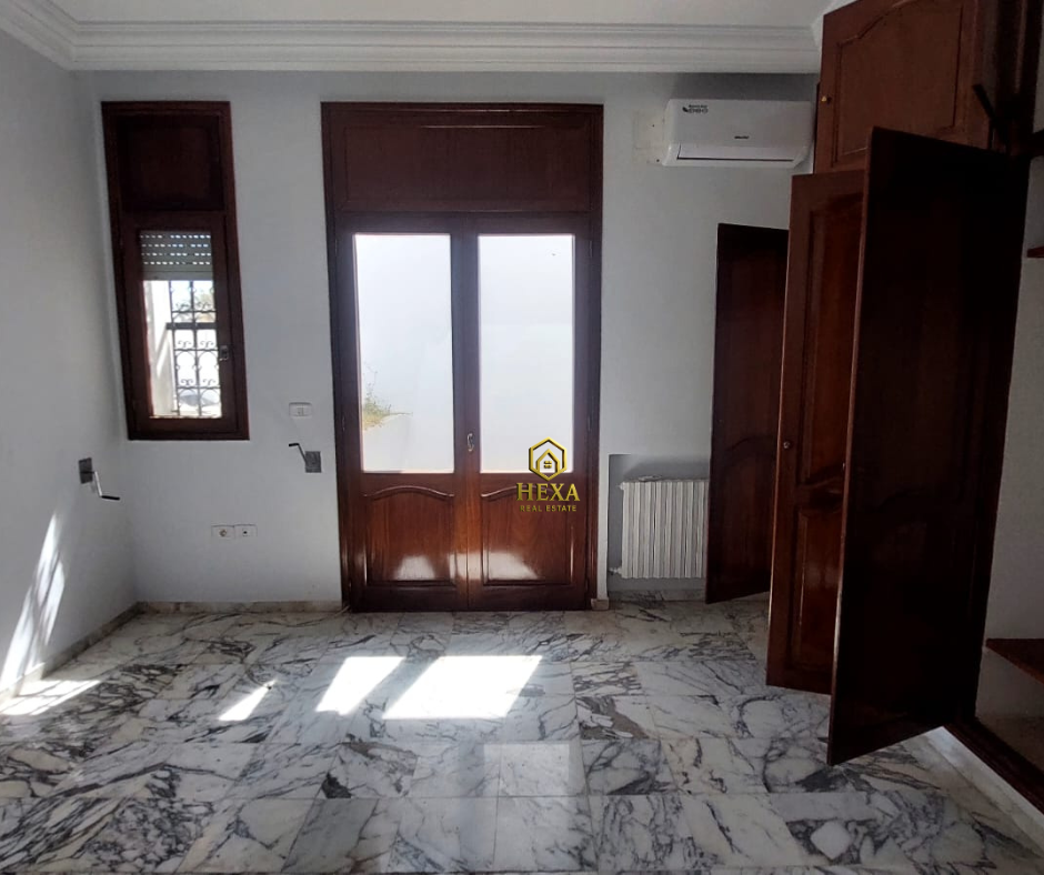 La Marsa&nbsp;Cite Erriadh&nbsp;Location&nbsp;Maisons&nbsp;Villa s3 en suite avec jardin � la marsa