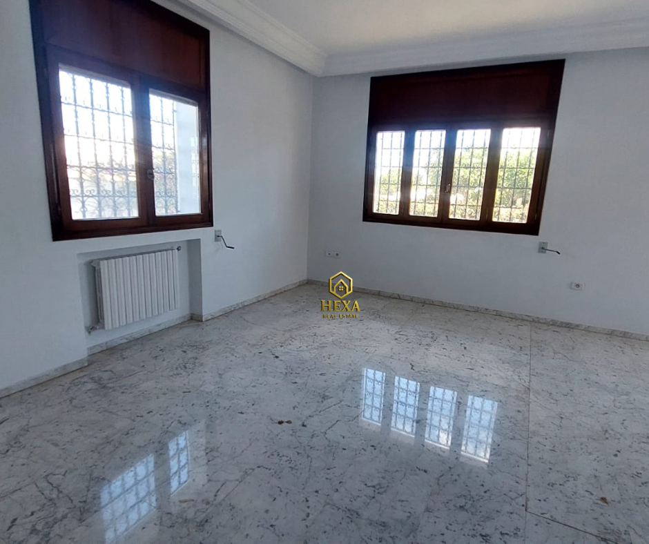 La Marsa&nbsp;Cite Erriadh&nbsp;Location&nbsp;Maisons&nbsp;Villa s3 en suite avec jardin � la marsa