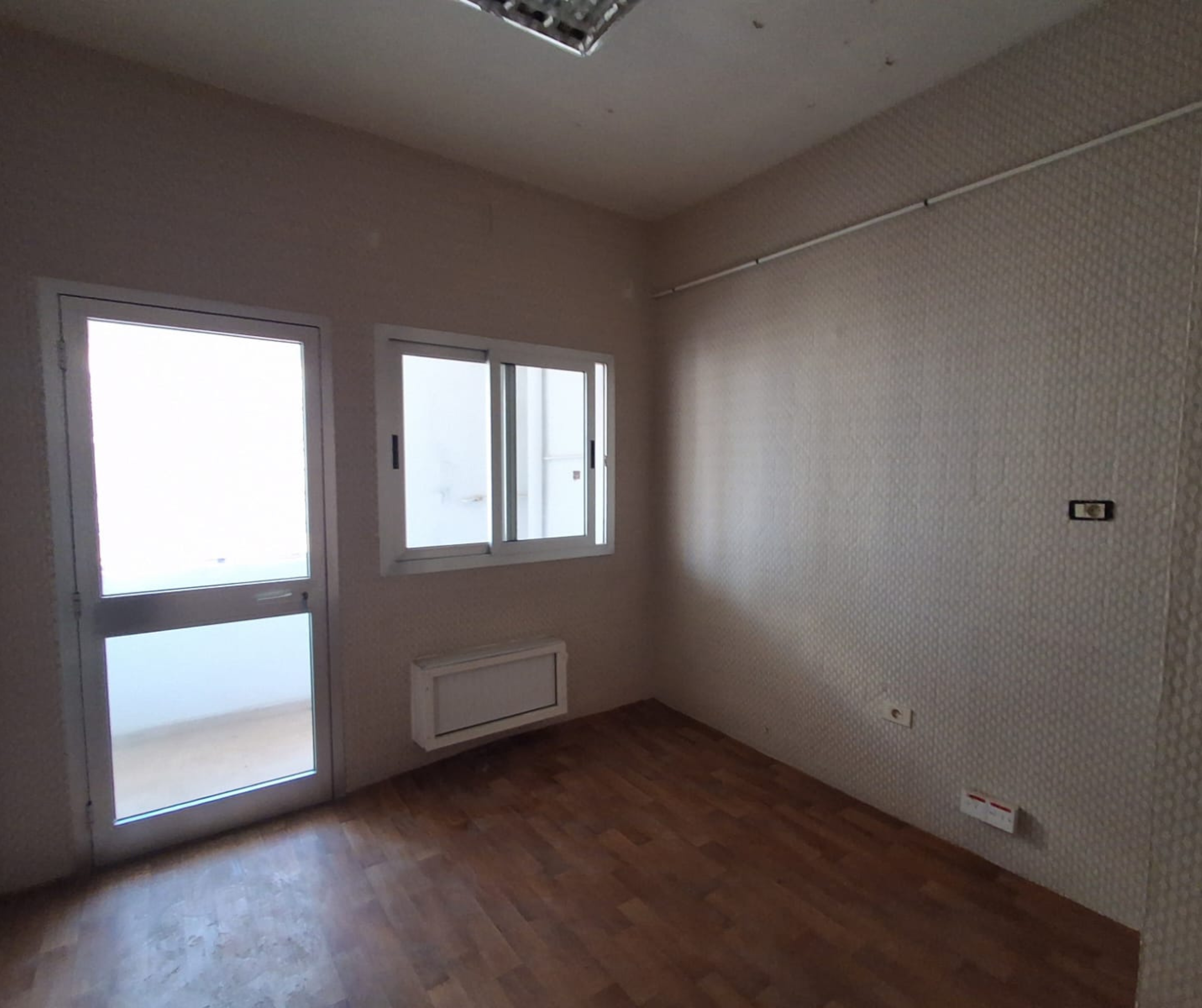 La Marsa&nbsp;Berge Du Lac&nbsp;Location&nbsp;Surfaces&nbsp;App s3 � usage bureautique au lac 1