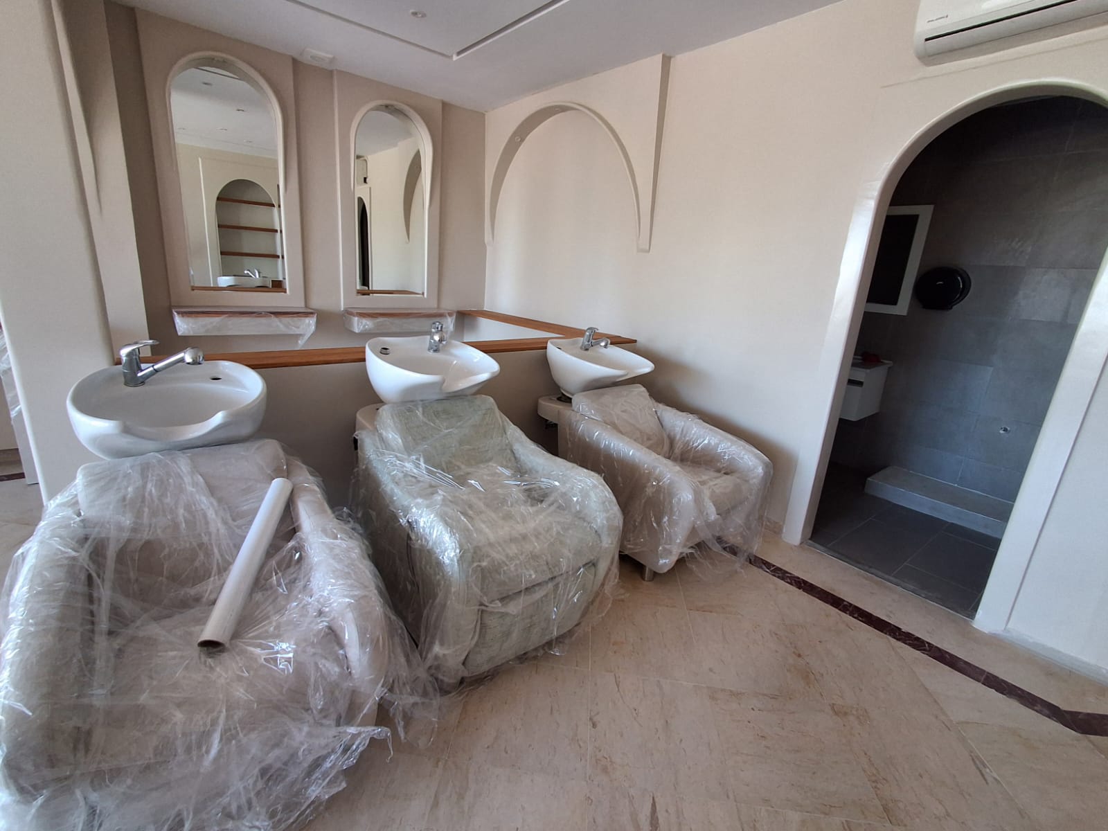 La Marsa&nbsp;Marsa Ennassim&nbsp;Location&nbsp;Surfaces&nbsp;Centre d'esth�tique �quip� � la marsa