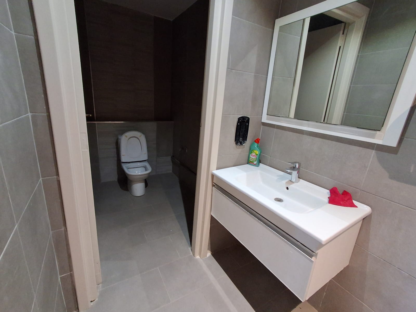 La Marsa&nbsp;Marsa Ennassim&nbsp;Location&nbsp;Surfaces&nbsp;Centre d'esth�tique �quip� � la marsa