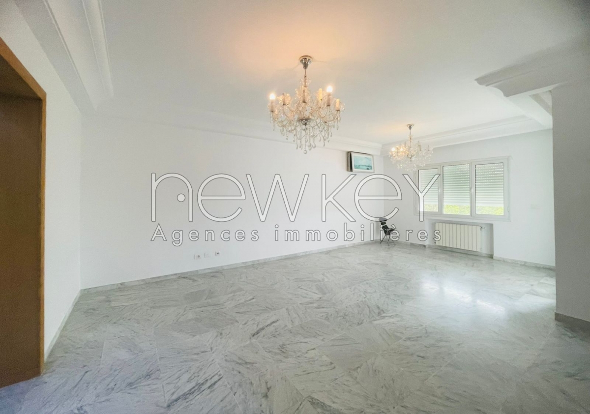 La Marsa&nbsp;El Aouina&nbsp;Location&nbsp;Appart. 4 pi�ces&nbsp;S3 � la marsa stade