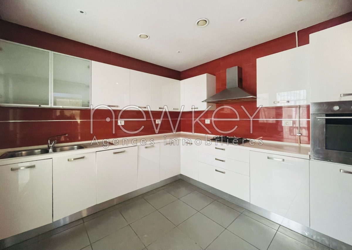 La Marsa&nbsp;El Aouina&nbsp;Location&nbsp;Appart. 4 pi�ces&nbsp;S3 � la marsa stade