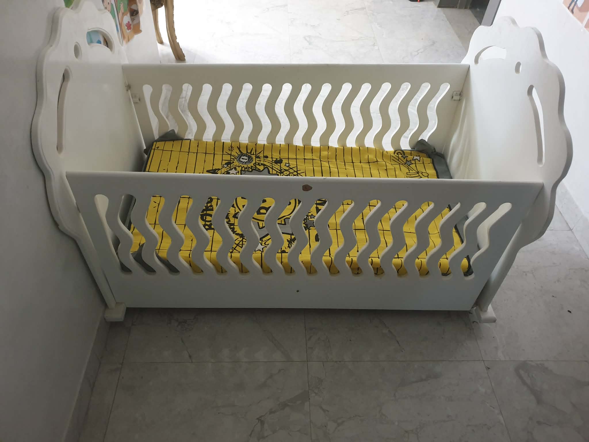 Gafsa Sud&nbsp;Gafsa Cite Ennour&nbsp;Lits et Equipements d'int�rieur&nbsp;Autre&nbsp;Lit bebe  ou enfant