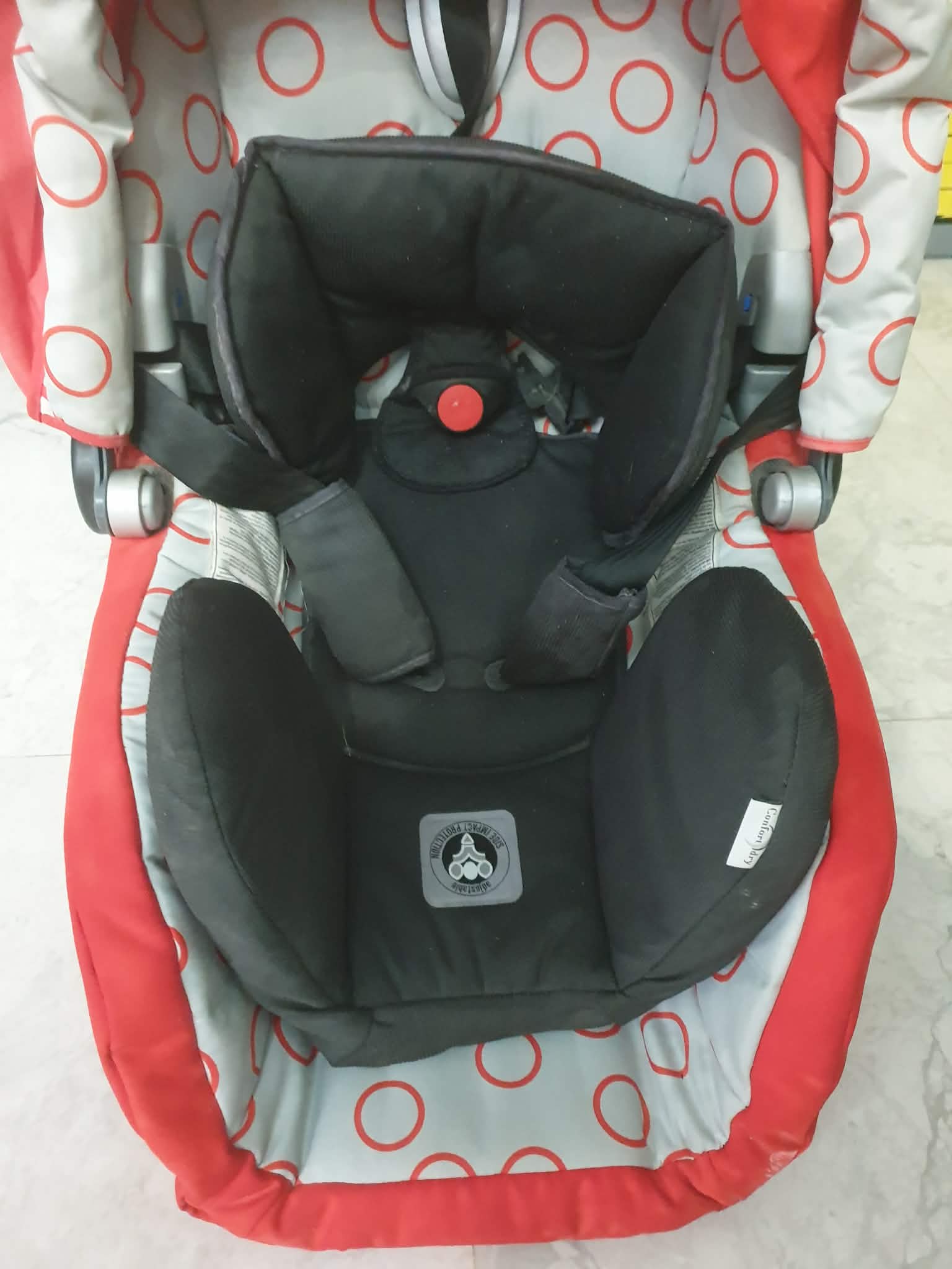 Gafsa Sud&nbsp;Gafsa Cite Ennour&nbsp;Autres&nbsp;Autre&nbsp;Chaise pour bebe