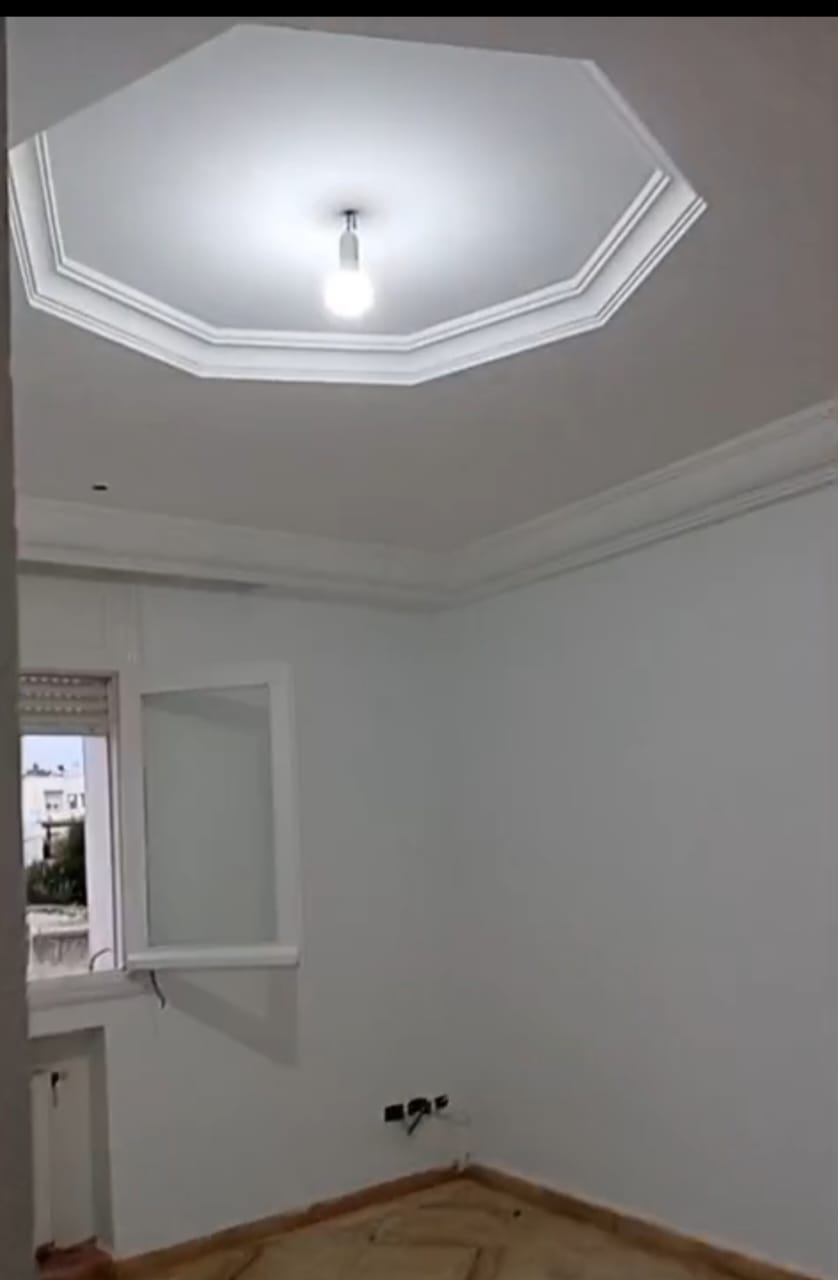 El Kram&nbsp;Le Kram Est&nbsp;Location&nbsp;Appart. 3 pi�ces&nbsp;Appartement 1ier niveau d'un immeuble au kram