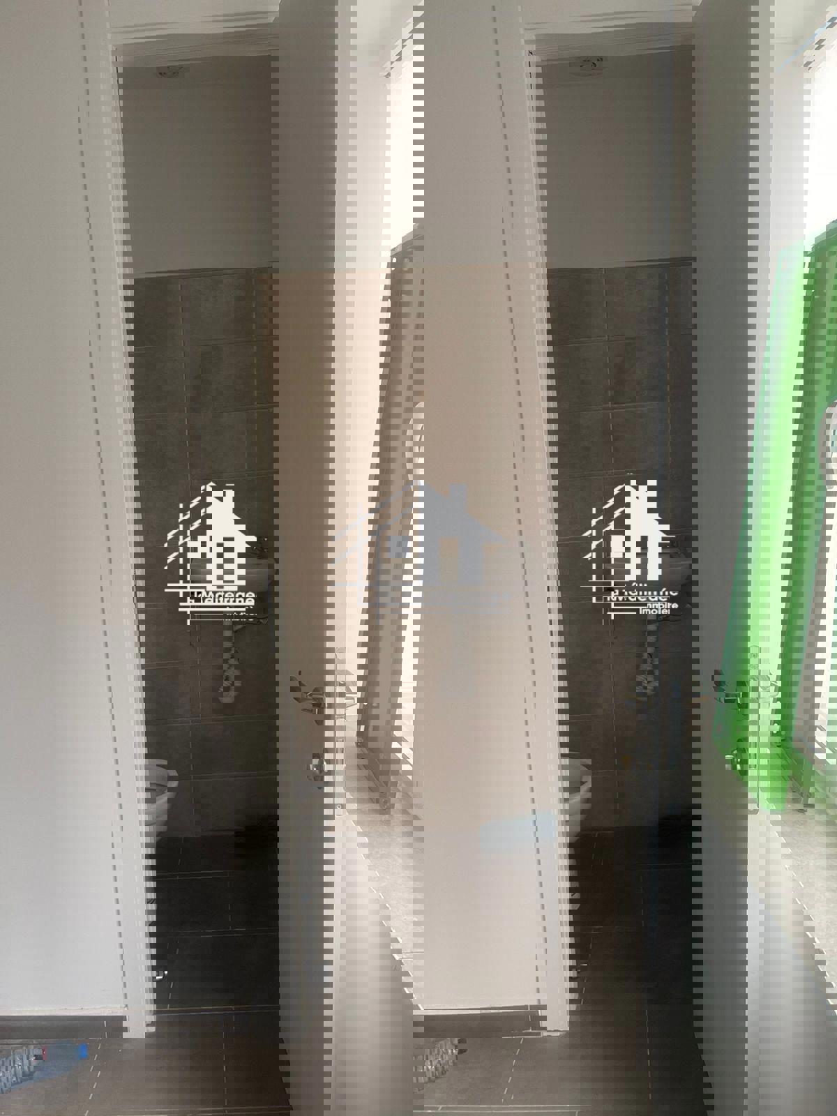 Mnihla&nbsp;Jardins d'el Menzah&nbsp;Location&nbsp;Appart. 1 pi�ce&nbsp;Un h plus 1 � usage bureatique