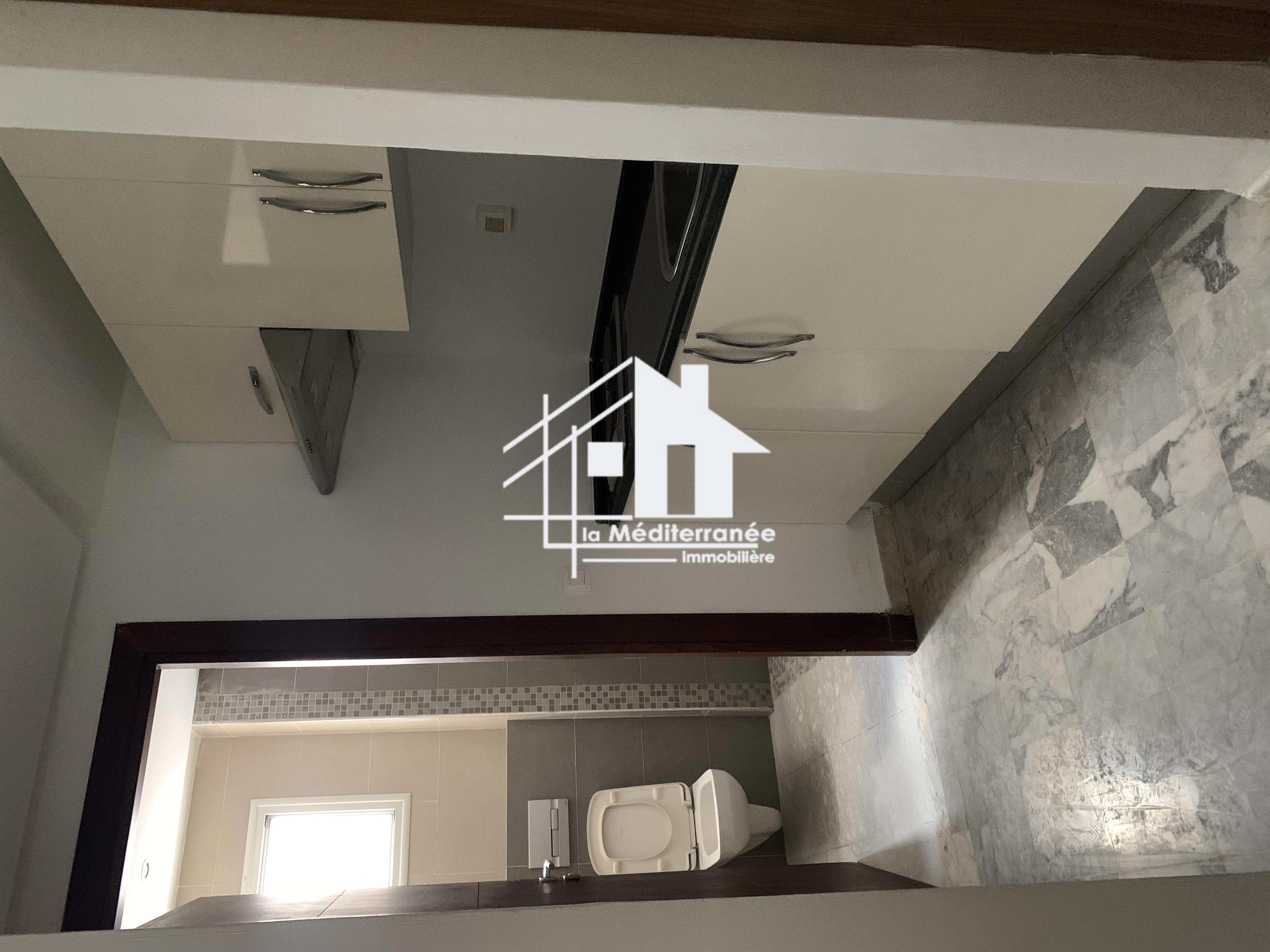 Ariana Ville&nbsp;Cite Ennasr 2&nbsp;Vente&nbsp;Appart. 1 pi�ce&nbsp;Un appartement s plus 1 � ennasr