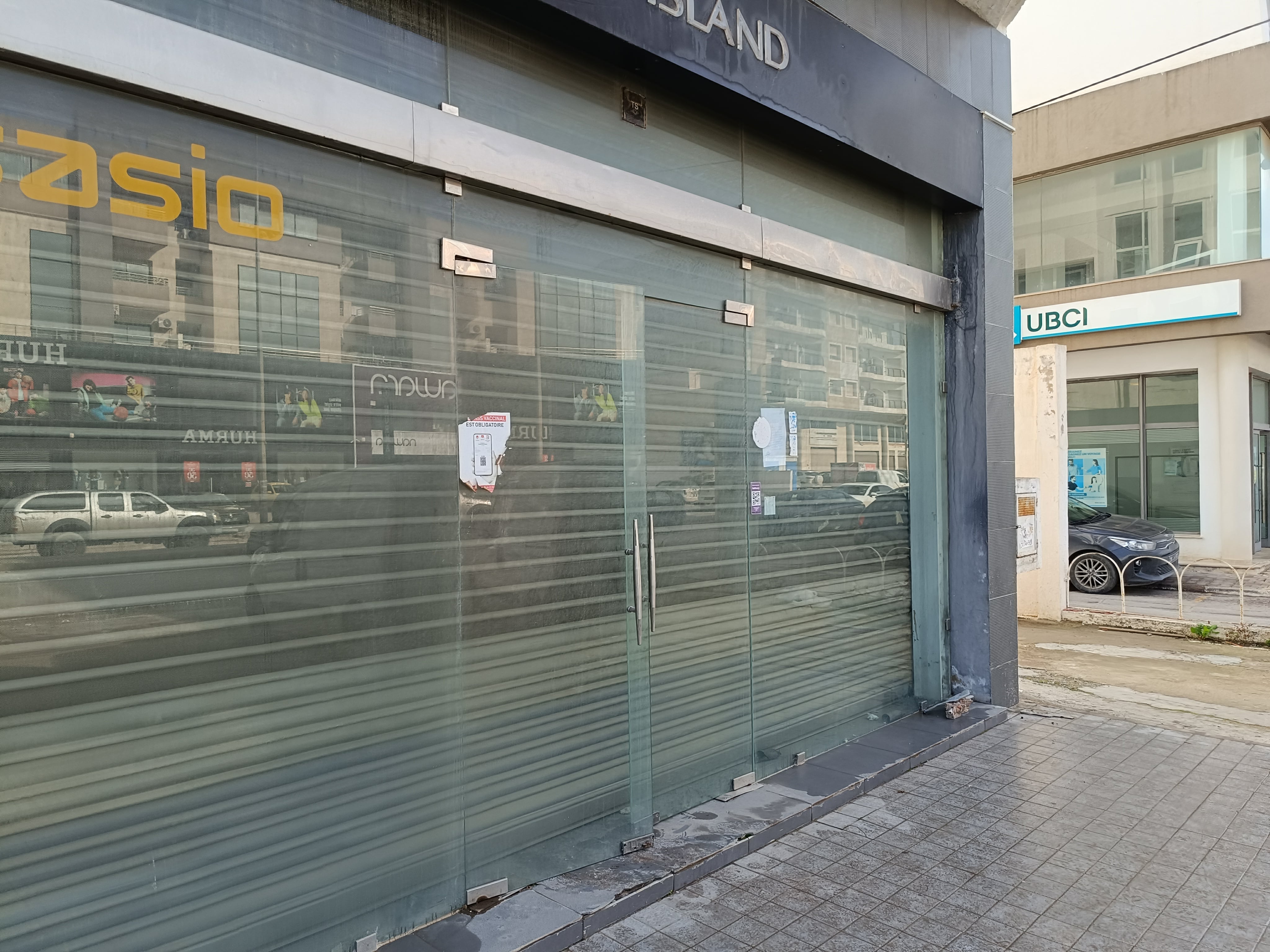 La Soukra&nbsp;La Soukra&nbsp;Bureaux & Commerces&nbsp;Surfaces&nbsp;Emplacement n1 soukra face monoprix soukra square