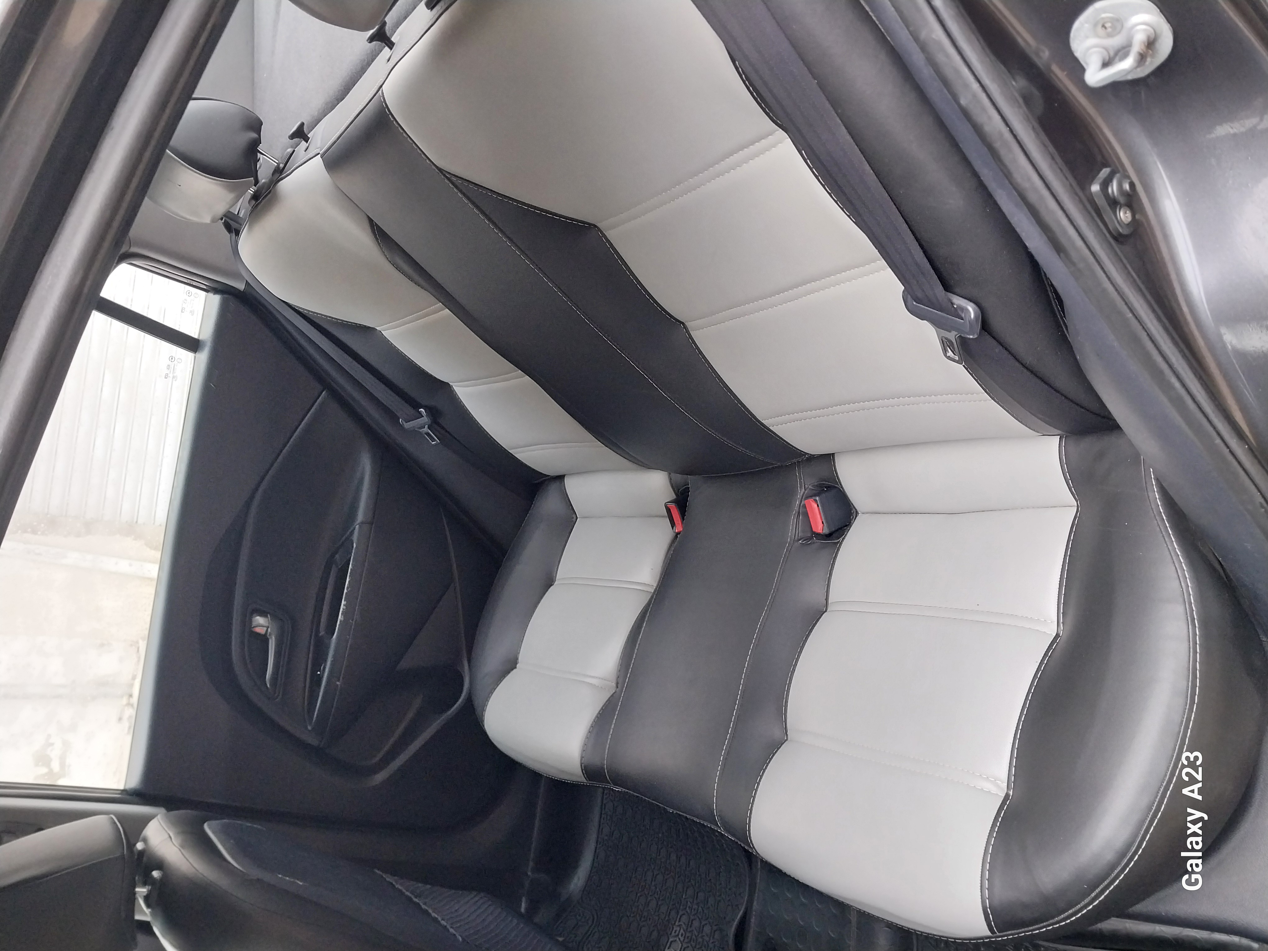 Mnihla&nbsp;Cite Rafaha&nbsp;Kia&nbsp;Rio&nbsp;Kia rio en tr�s bon �tat