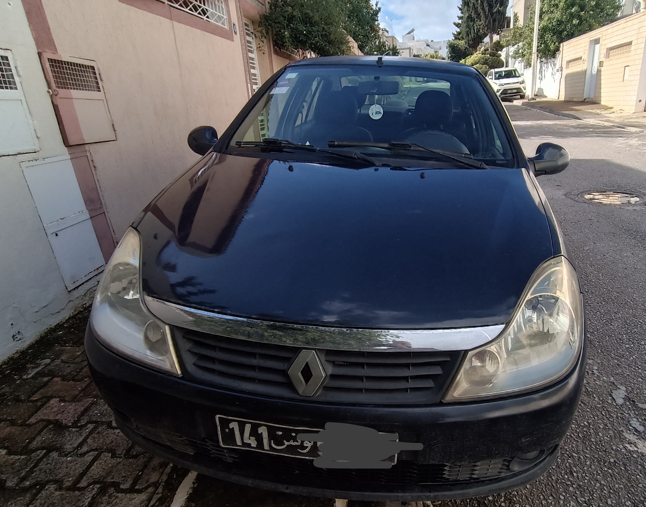 El Hrairia&nbsp;Cite Errachidia&nbsp;Renault&nbsp;Symbol&nbsp;Symbol en bonne �tat