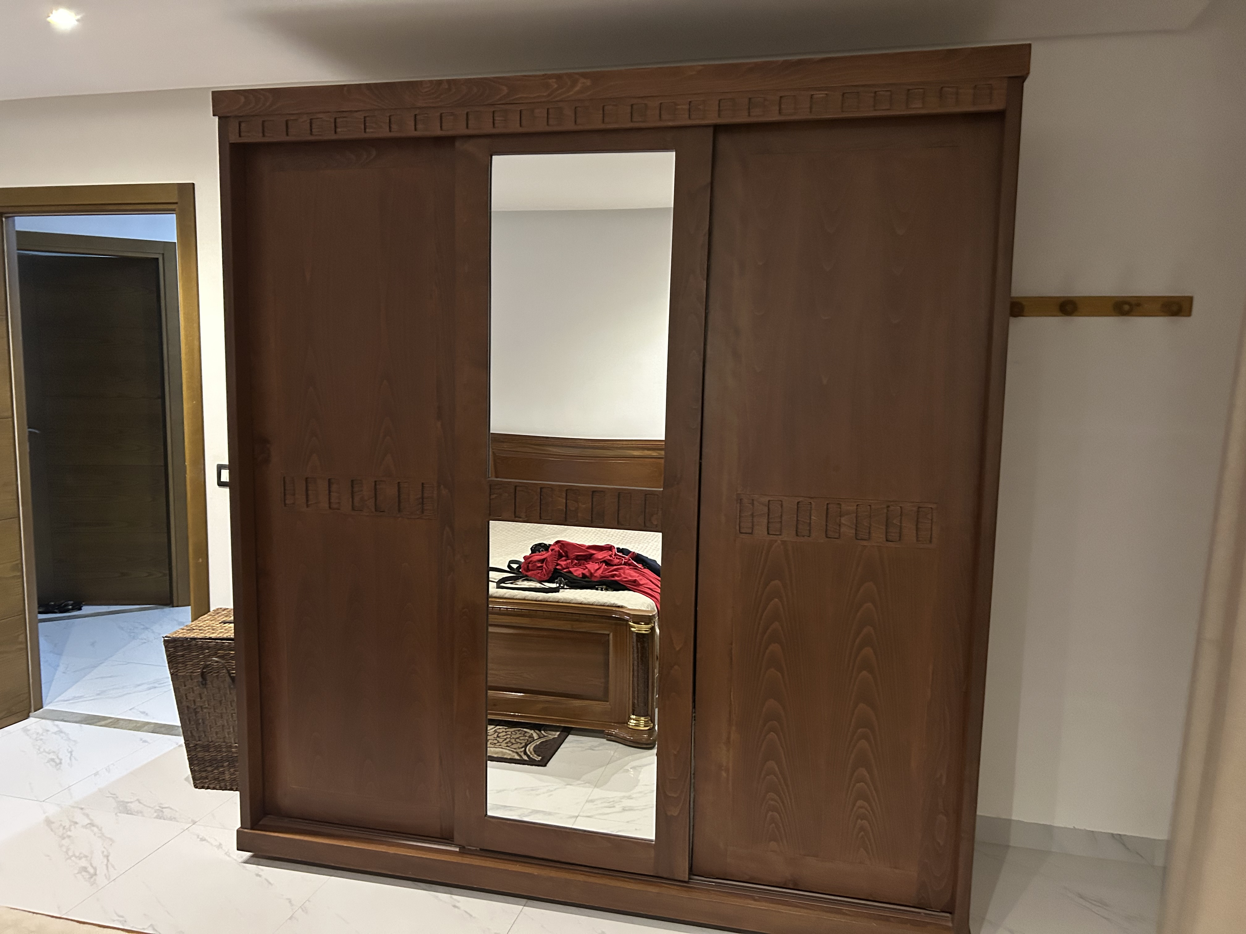 El Mourouj&nbsp;Bir El Kassaa&nbsp;Chambres � coucher&nbsp;Chambres � coucher&nbsp;Chambre � coucher en tr�s bonne �tat