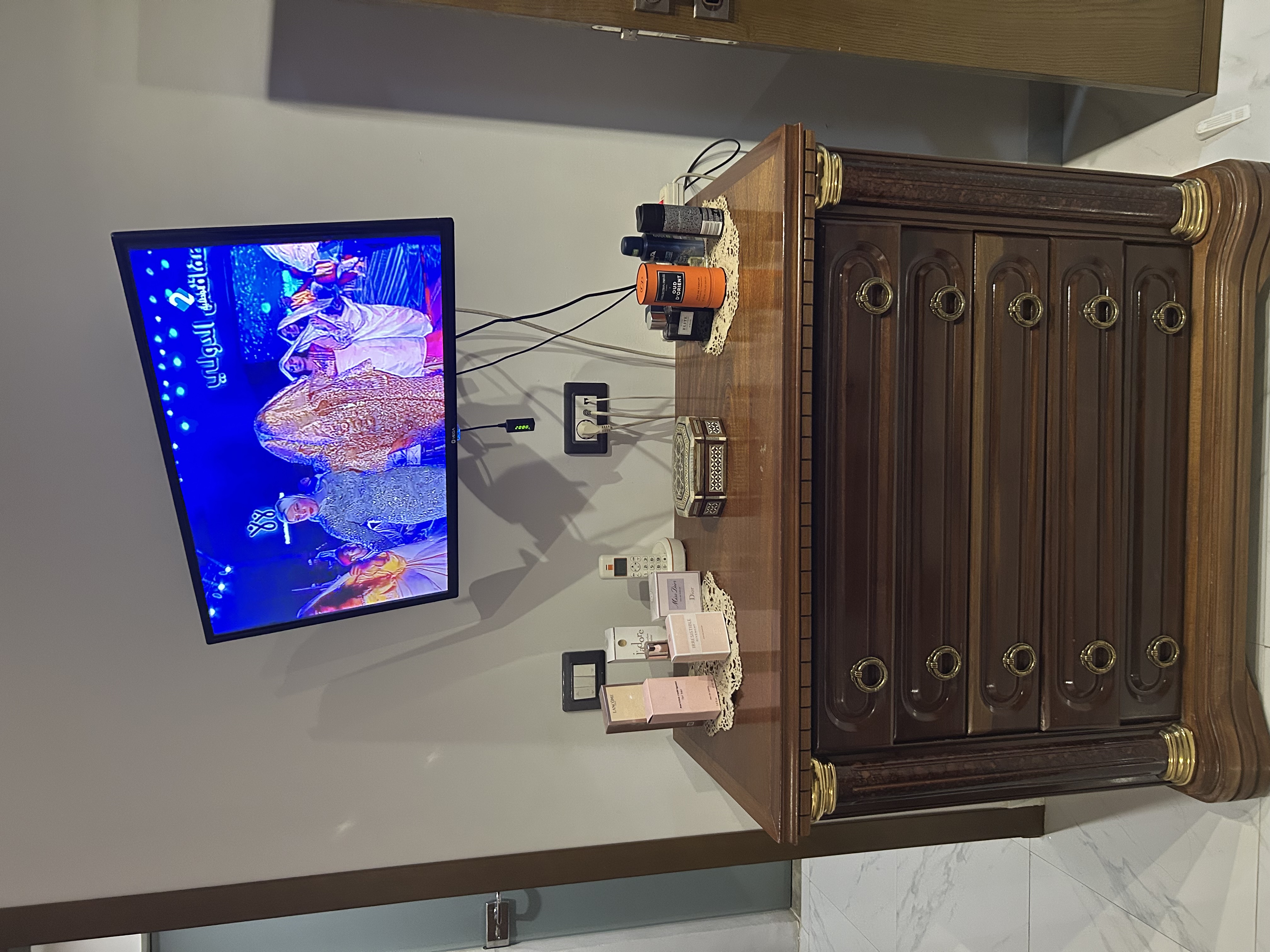 El Mourouj&nbsp;Bir El Kassaa&nbsp;Chambres � coucher&nbsp;Chambres � coucher&nbsp;Chambre � coucher en tr�s bonne �tat