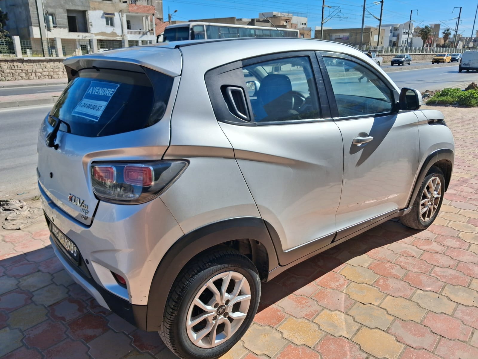 Hammam Lif&nbsp;Hammam Lif&nbsp;Mahindra&nbsp;Autre Mod�le&nbsp;Voiture mahaindra kuv100